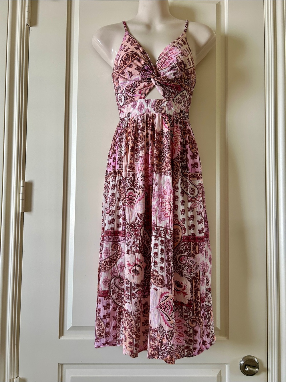 ANGIE Beautiful White/Pink/Burgundy Floral Print Twist-Front Midi Dress, S, New
